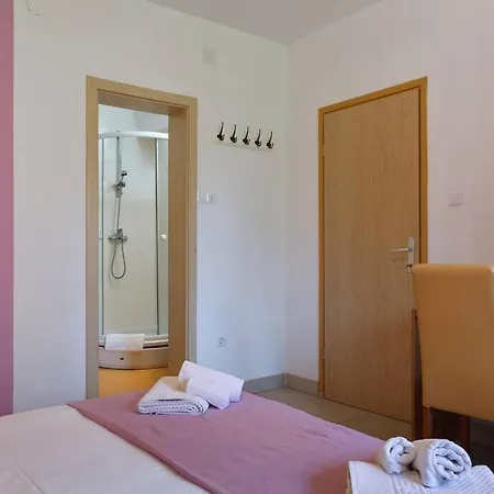 Pavicic Tudor * Hvar Town