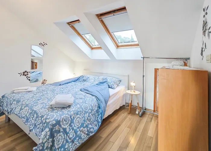 Pavicic Tudor * Hvar Town